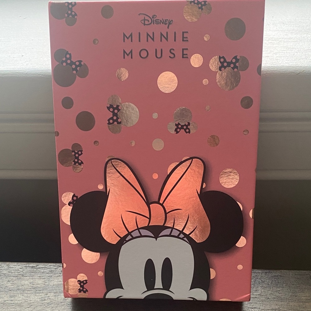 Disney Minnie Mouse eyeshadow pallette Gift Box